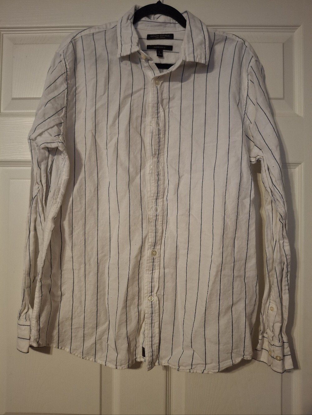 Banana Republic Men's White Vertical-Stripe Button-Up Shirt